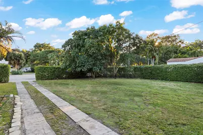 9600 N Miami Avenue, Miami, FL 33150 - Photo 4