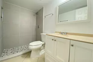 101 Gardens Dr, Pompano Beach, FL 33069 - Photo 20