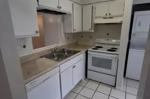 714 Gardens Dr, Pompano Beach, FL 33069 - Photo 4