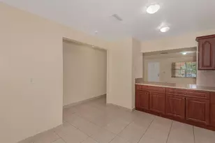 4065 SW 51st St, Davie, FL 33314 - Photo 8