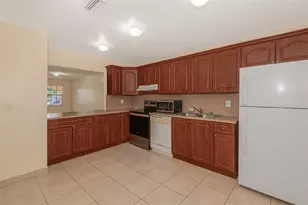 4065 SW 51st St, Davie, FL 33314 - Photo 6