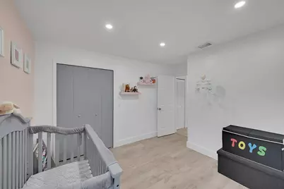 2161 NW 40th Avenue, Pompano Beach, FL 33066 - Photo 32