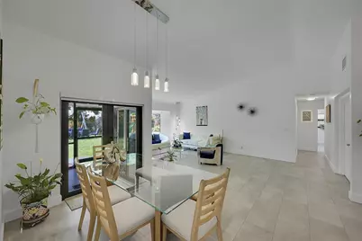 2161 NW 40th Avenue, Pompano Beach, FL 33066 - Photo 12