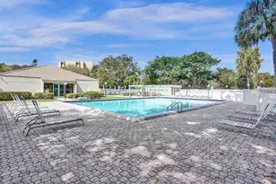 3001 W Rolling Hills Cir, Davie, FL 33328 - Photo 4