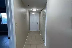 3001 W Rolling Hills Cir, Davie, FL 33328 - Photo 16