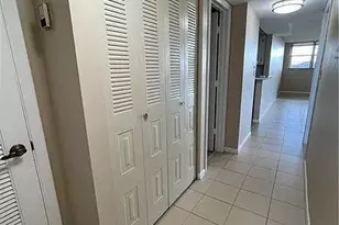 3001 W Rolling Hills Cir, Davie, FL 33328 - Photo 8