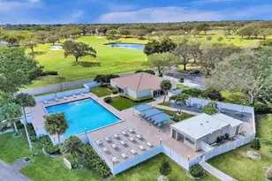 3001 W Rolling Hills Cir, Davie, FL 33328 - Photo 2