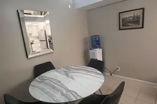 3001 W Rolling Hills Cir, Davie, FL 33328 - Photo 8