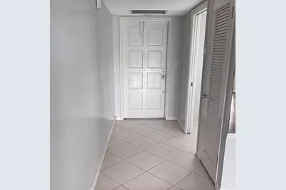 3050 N Palm Aire Drive #602, Pompano Beach, FL 33069 - Photo 2