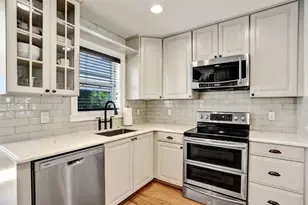 4750 NE 8th Terrace, Oakland Park, FL 33334 - Photo 12