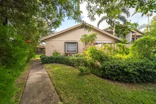 2259 Nova Village Dr, Davie, FL 33317 - Photo 6