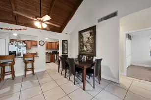 2259 Nova Village Dr, Davie, FL 33317 - Photo 14