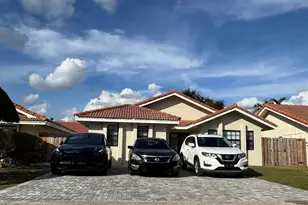 8455 NW 190th Terrace, Hialeah, FL 33015 - Photo 2