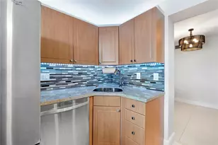 1505 N Riverside Dr, Pompano Beach, FL 33062 - Photo 4