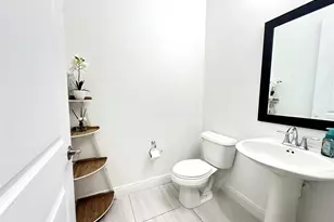 1765 NW 124th Pl, Pembroke Pines, FL 33028 - Photo 22