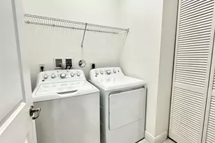 1765 NW 124th Pl, Pembroke Pines, FL 33028 - Photo 26