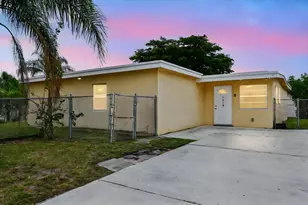 5618 Cinnamon Dr, West Palm Beach, FL 33415 - Photo 1