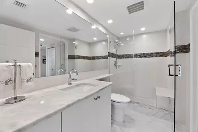 700 E Boynton Beach Boulevard #1006, Boynton Beach, FL 33435 - Photo 10