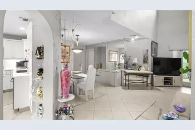 11431 Lakeview Drive #5-C, Coral Springs, FL 33071 - Photo 4