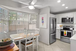 11431 Lakeview Dr, Coral Springs, FL 33071 - Photo 1