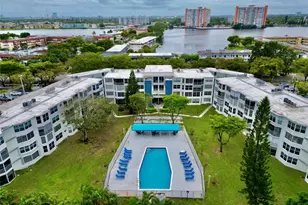 1351 NE 191st St, Miami, FL 33179 - Photo 12