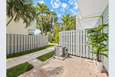 1989 NE 15th Avenue #1989, Fort Lauderdale, FL 33305 - Photo 14