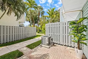 1989 NE 15th Ave, Fort Lauderdale, FL 33305 - Photo 14