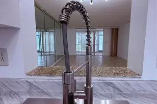 301 NE 14th Ave, Hallandale Beach, FL 33009 - Photo 6