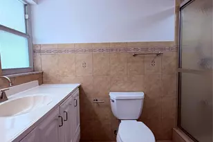 301 NE 14th Ave, Hallandale Beach, FL 33009 - Photo 28