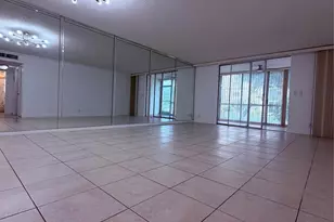 301 NE 14th Ave, Hallandale Beach, FL 33009 - Photo 10