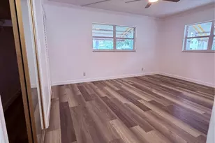 301 NE 14th Ave, Hallandale Beach, FL 33009 - Photo 22