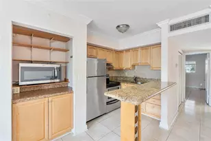 4050 NE 12th Terrace, Oakland Park, FL 33334 - Photo 2