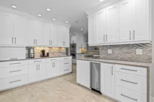 2811 NE 55th Pl, Fort Lauderdale, FL 33308 - Photo 16