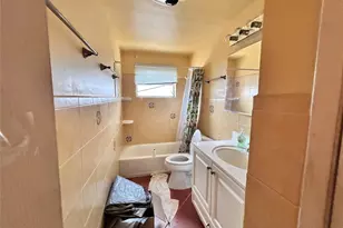 1301 NW 46th St, Fort Lauderdale, FL 33309 - Photo 6