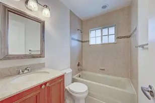 410 SW 15th St, Pompano Beach, FL 33060 - Photo 6