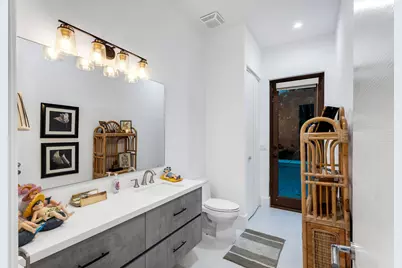 539 NE 10th Avenue, Fort Lauderdale, FL 33301 - Photo 32