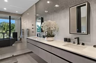 823 Ponce de Leon Dr, Fort Lauderdale, FL 33316 - Photo 6