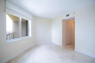 335 S Biscayne Blvd, Miami, FL 33131 - Photo 18
