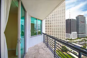 335 S Biscayne Blvd, Miami, FL 33131 - Photo 34
