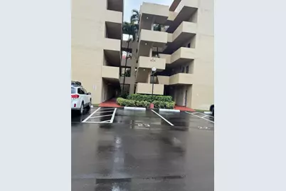 404 NW 68th Avenue #417, Plantation, FL 33317 - Photo 2