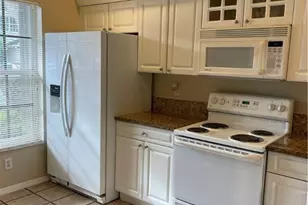 12115 SW 2nd St, Pembroke Pines, FL 33025 - Photo 4