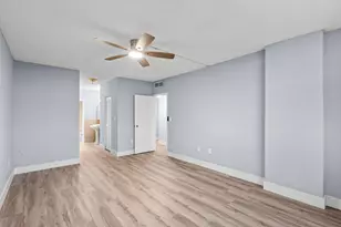 500 Bayview Dr, Sunny Isles Beach, FL 33160 - Photo 16