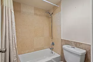 500 Bayview Dr, Sunny Isles Beach, FL 33160 - Photo 18