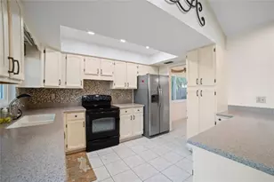 13653 Serena Dr, Largo, FL 33774 - Photo 14