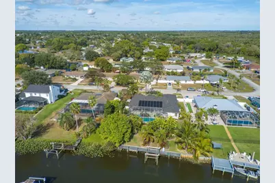 460 NE Cornwall Avenue, Port Saint Lucie, FL 34983 - Photo 58