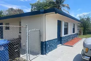 1451 NW 20th Ct, Fort Lauderdale, FL 33311 - Photo 2