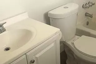 1451 NW 20th Ct, Fort Lauderdale, FL 33311 - Photo 12