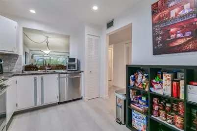 3930 Inverrary Boulevard #407-D, Lauderhill, FL 33319 - Photo 12
