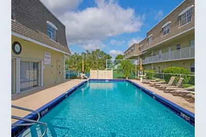 1901 Indian River Boulevard #104C, Vero Beach, FL 32960 - Photo 4