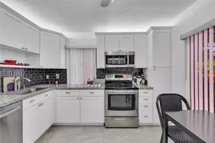 2260 Seagrape Cir, Coconut Creek, FL 33066 - Photo 2